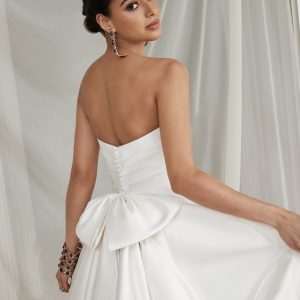 Suknia ślubna Justin Alexander 88261 Estelle