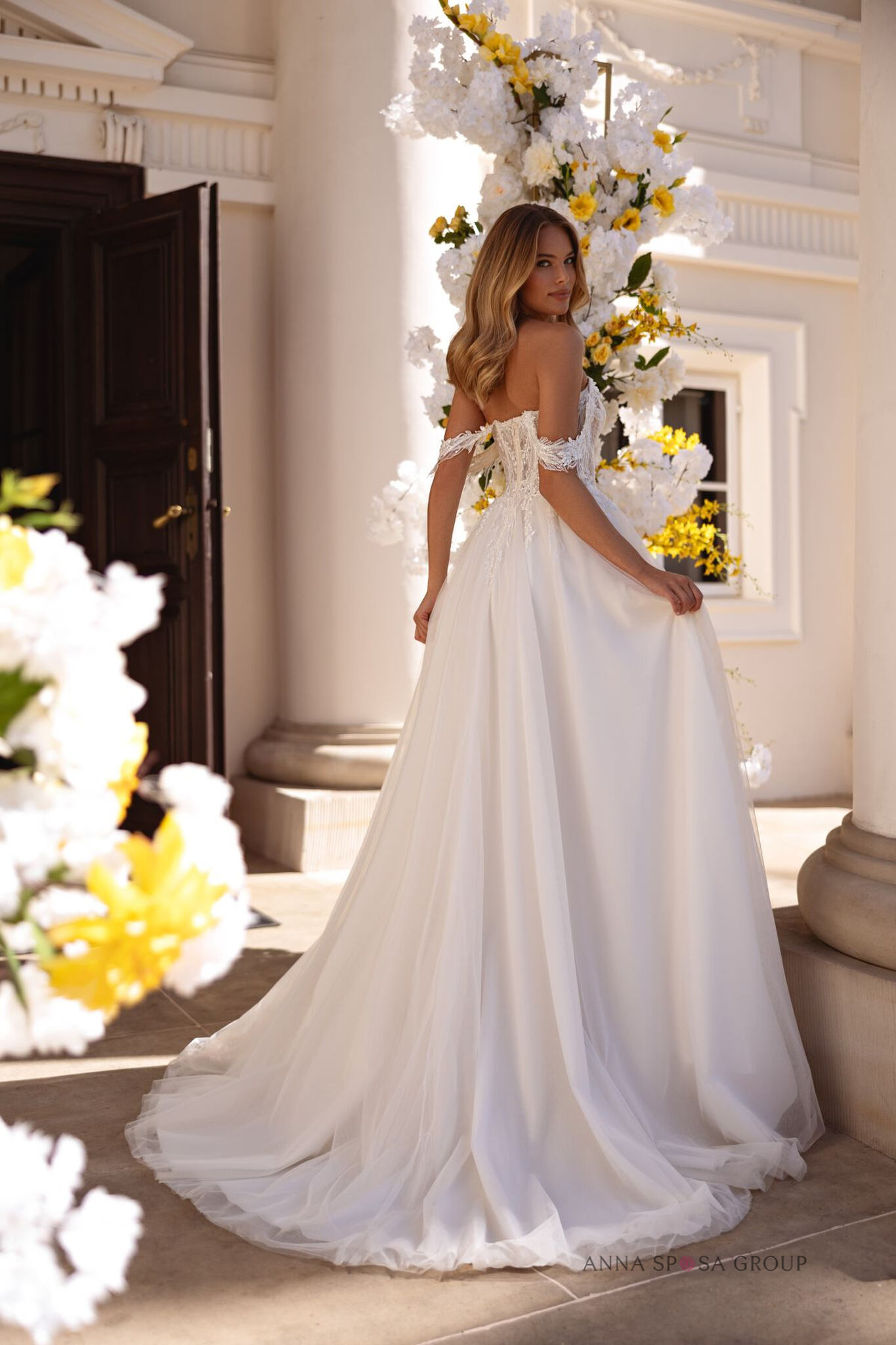 suknia-slubna-anna-sposa-layda-tyl