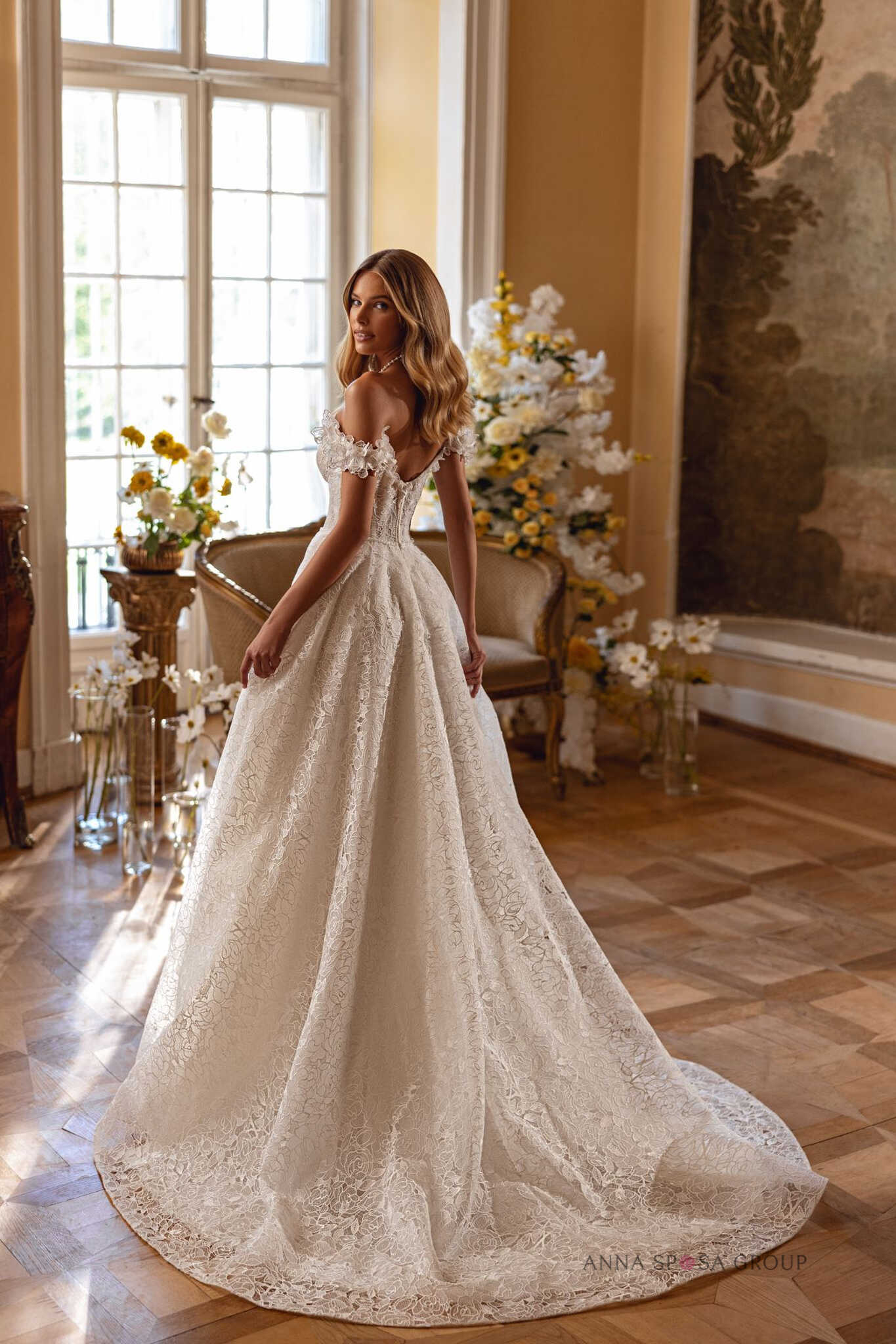 suknia-slubna-anna-sposa-spring-tyl