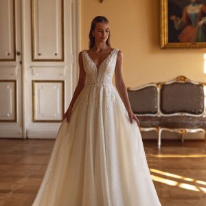 Suknia ślubna Anna Sposa TILVA