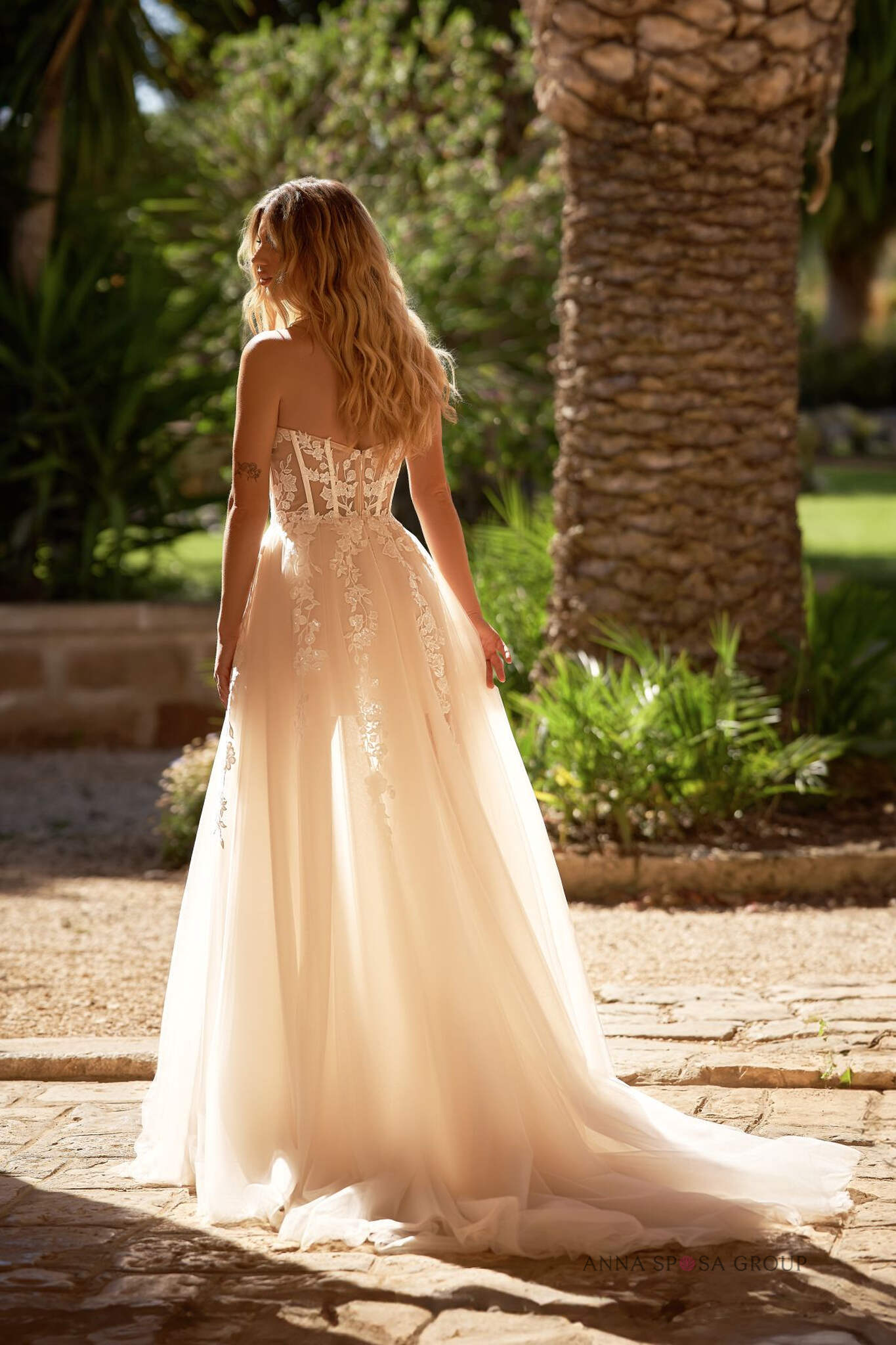 suknia-slubna-anna-sposa-nikolina-tyl