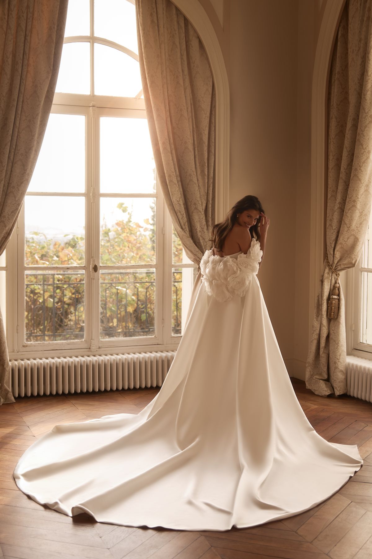 suknia-ślubna-allegresse-milietta-tyl