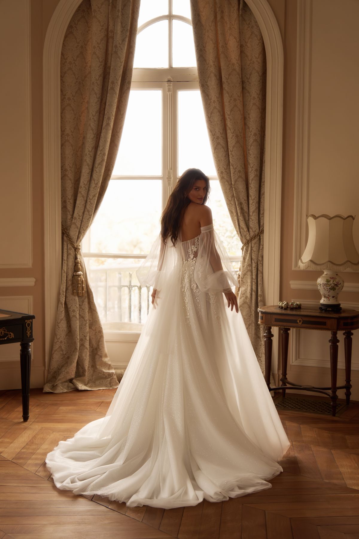 suknia-ślubna-allegresse-sayka-tyl