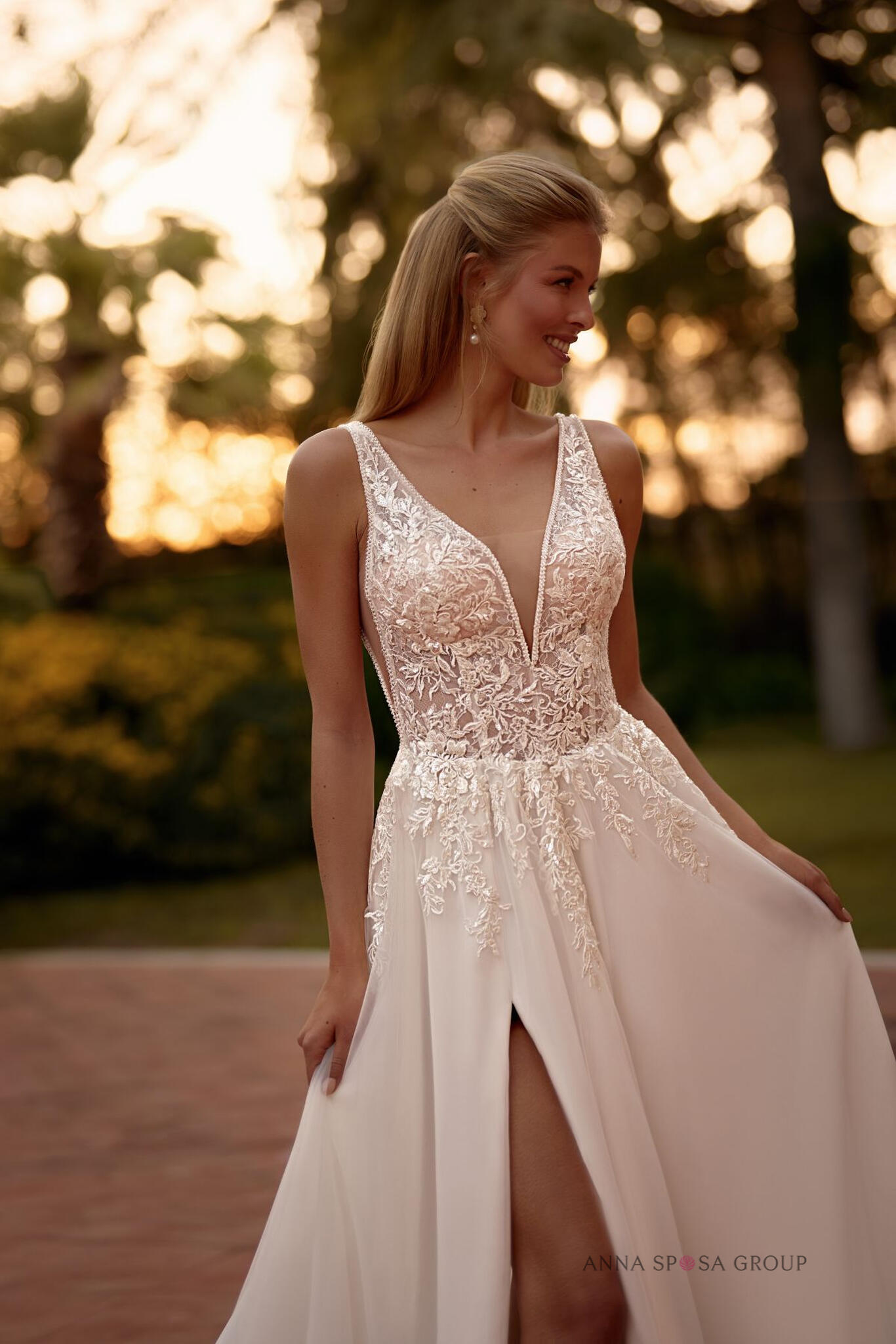 suknia-ślubna-anna-sposa-ayzen-blisko