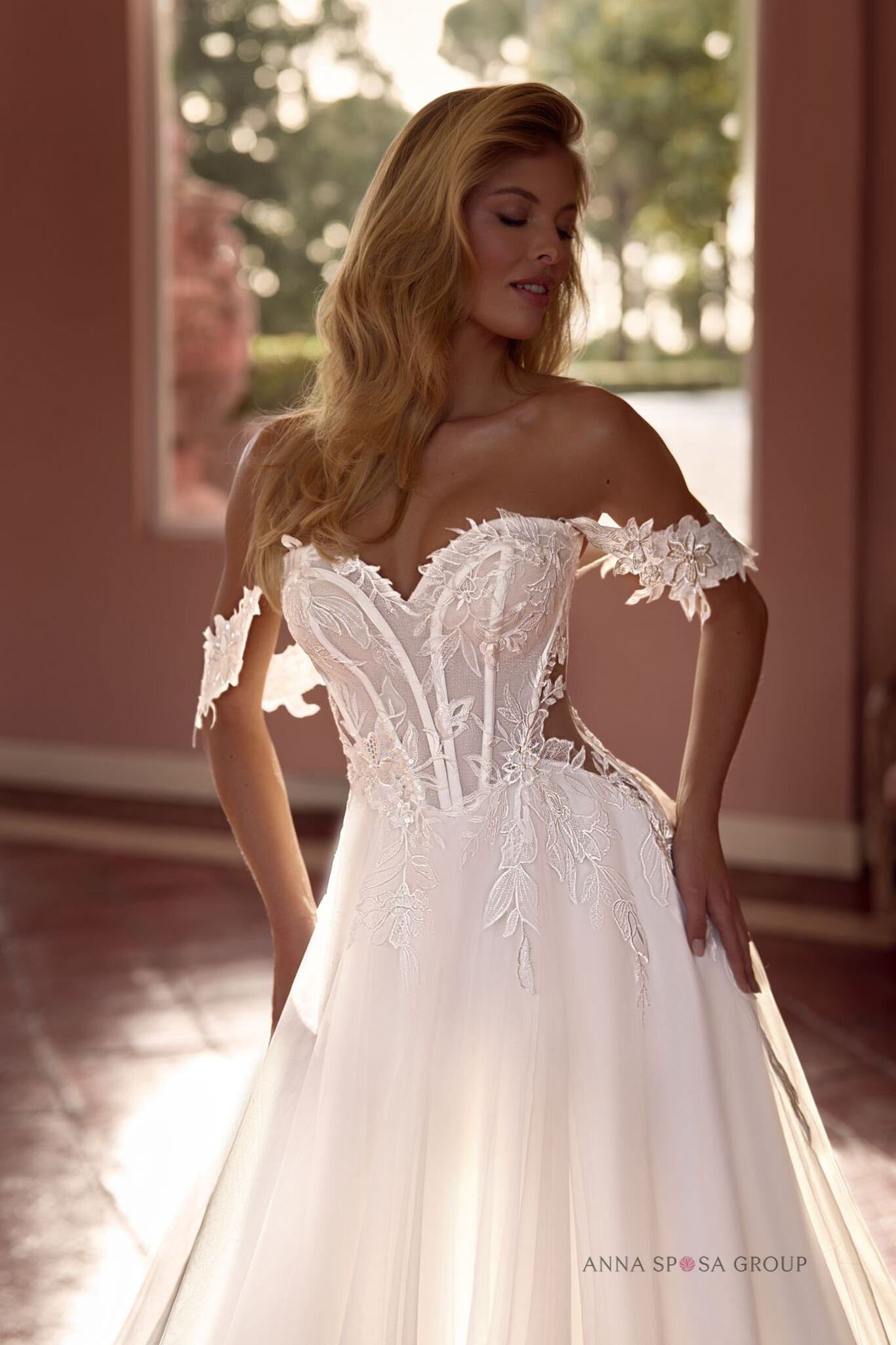 suknia-ślubna-anna-sposa-nigella-blisko