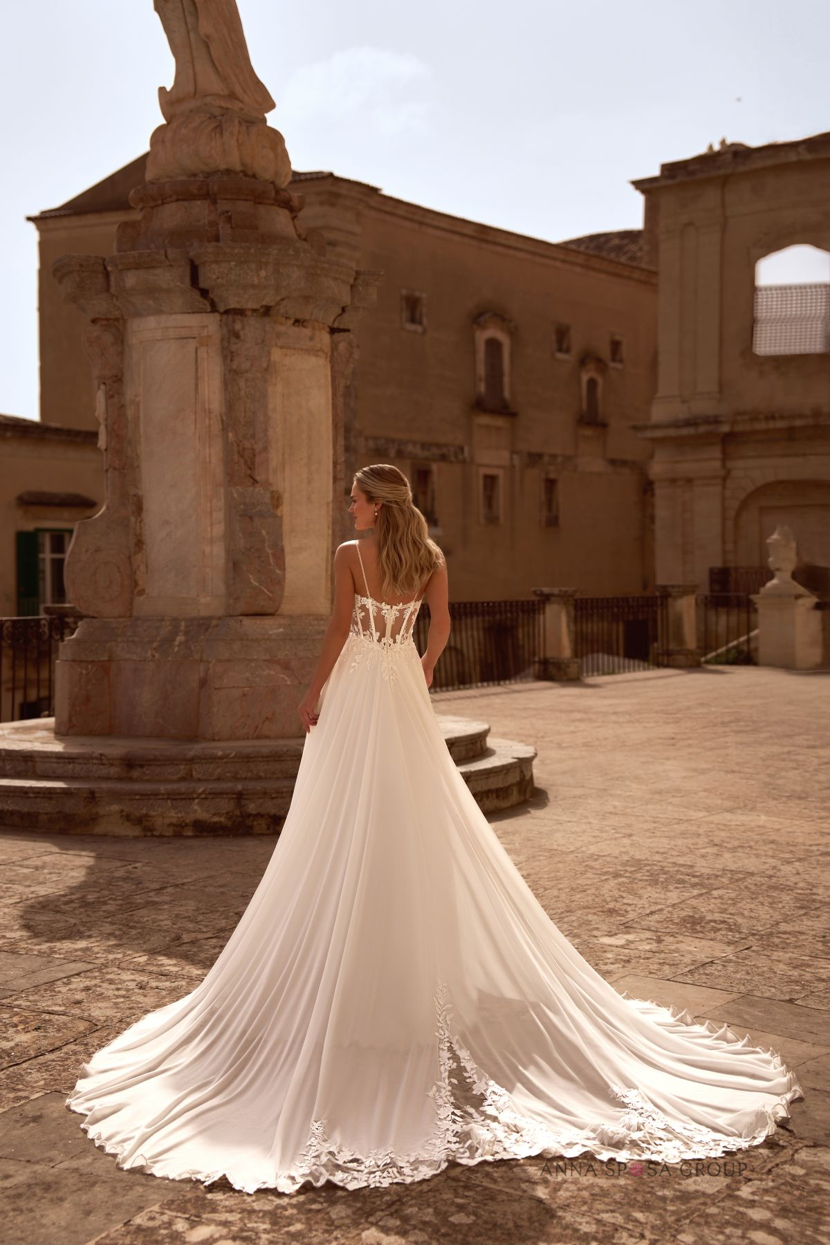 suknia ślubna Anna Sposa BOGDANA tył