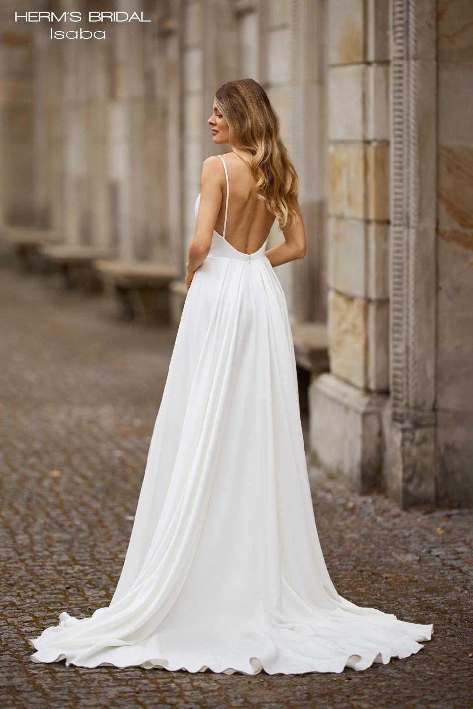 suknia-slubna-herms-bridal-Isaba-tyl