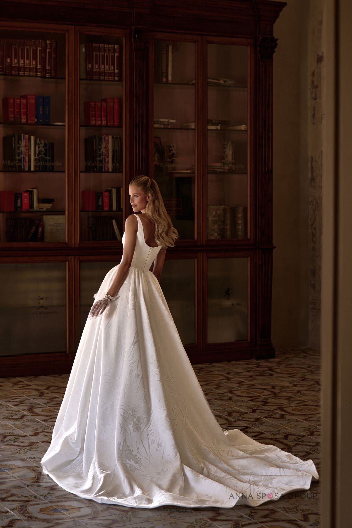 Suknia Ślubna Anna Sposa IVANNA tył