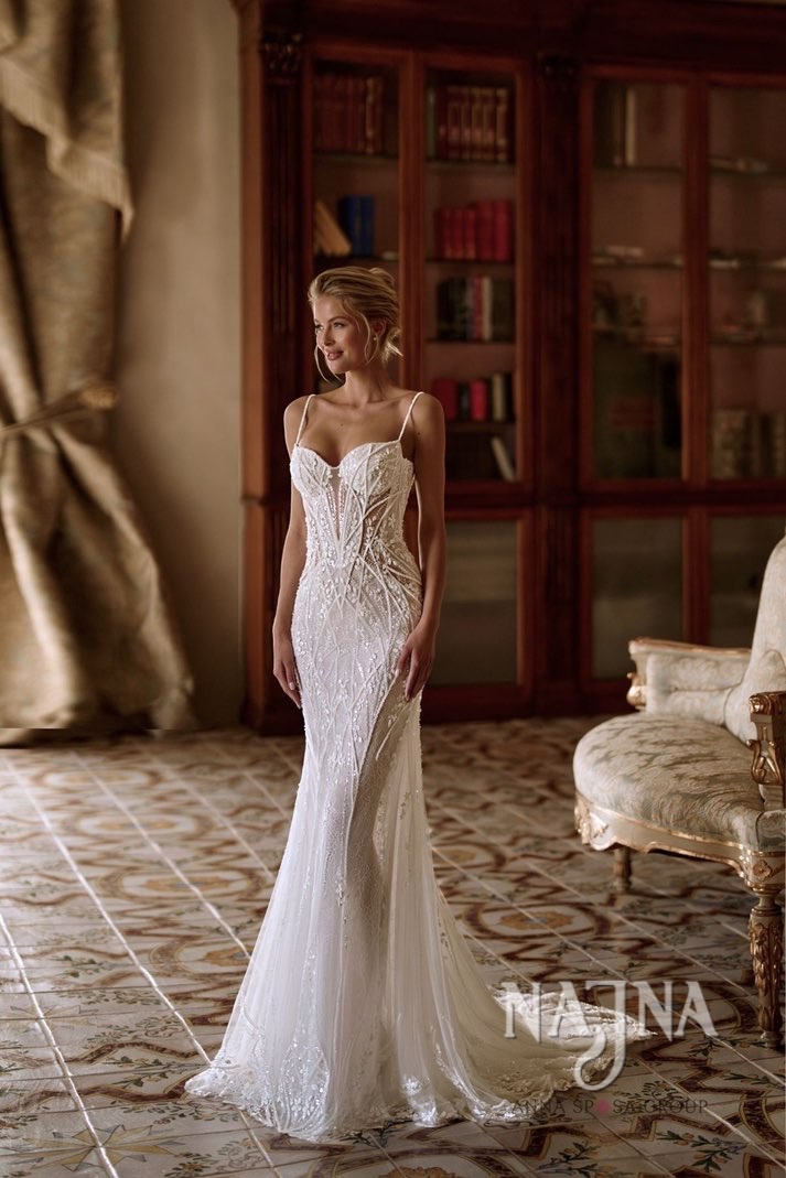 Suknia ślubna Anna Sposa CITRINA blisko w NAJNA WOW