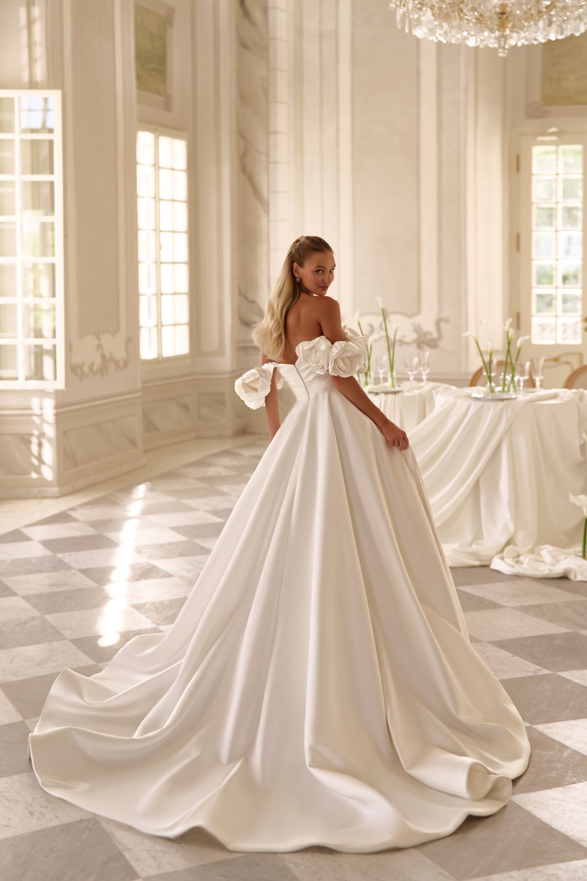 Suknia ślubna Anna Sposa DOLCE tył w NAJNA WOW