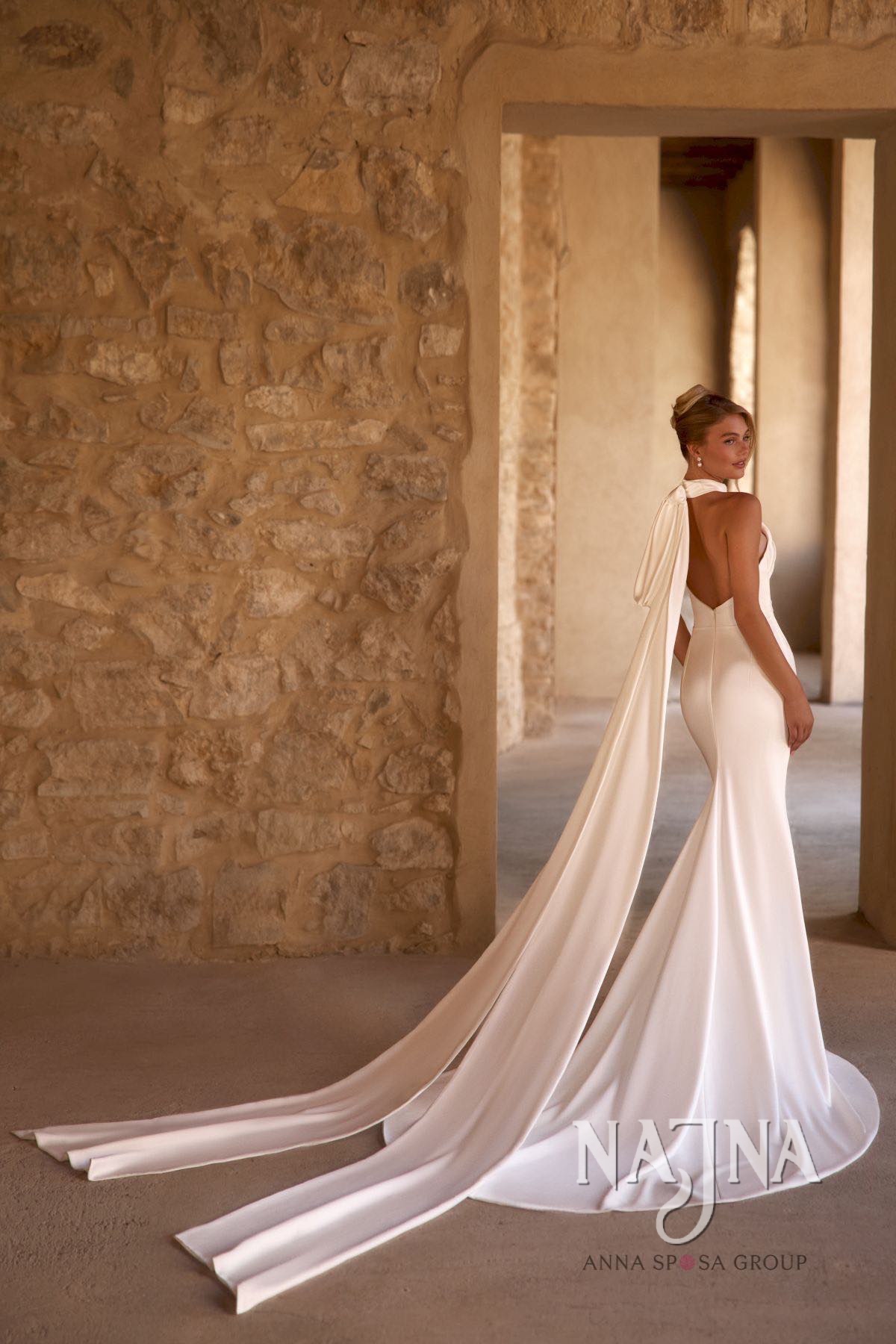 Suknia ślubna Anna Sposa FOKUELLA blisko w NAJNA WOW tył w NAJNA WOW