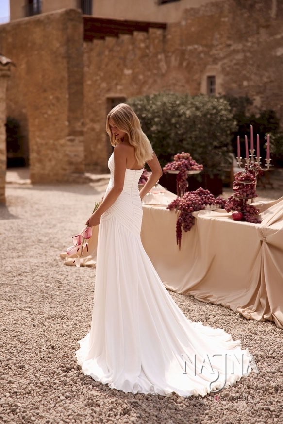 Suknia ślubna Anna Sposa GAIL blisko w NAJNA WOWtył w NAJNA WOW