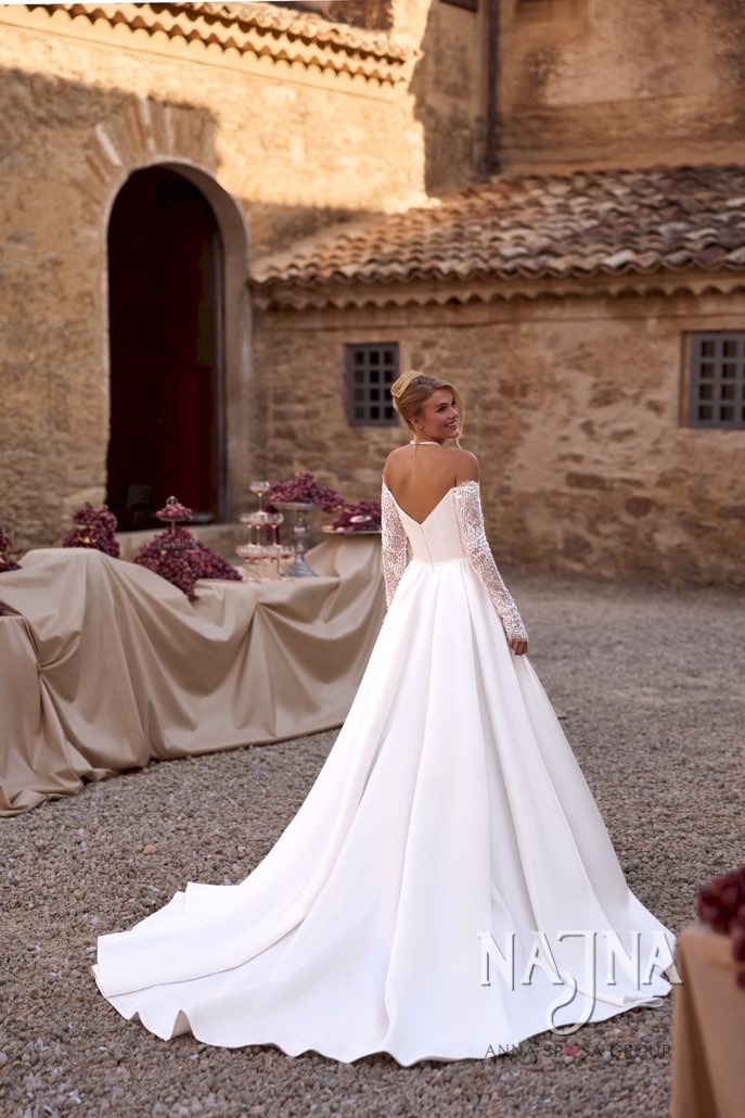 Suknia ślubna Anna Sposa IGNATIA blisko w NAJNA WOW tył w NAJNA WOW