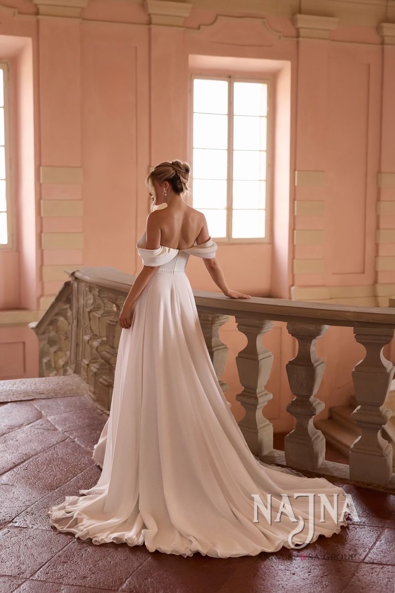 Suknia ślubna Anna Sposa JOBIUS tył w NAJNA WOW