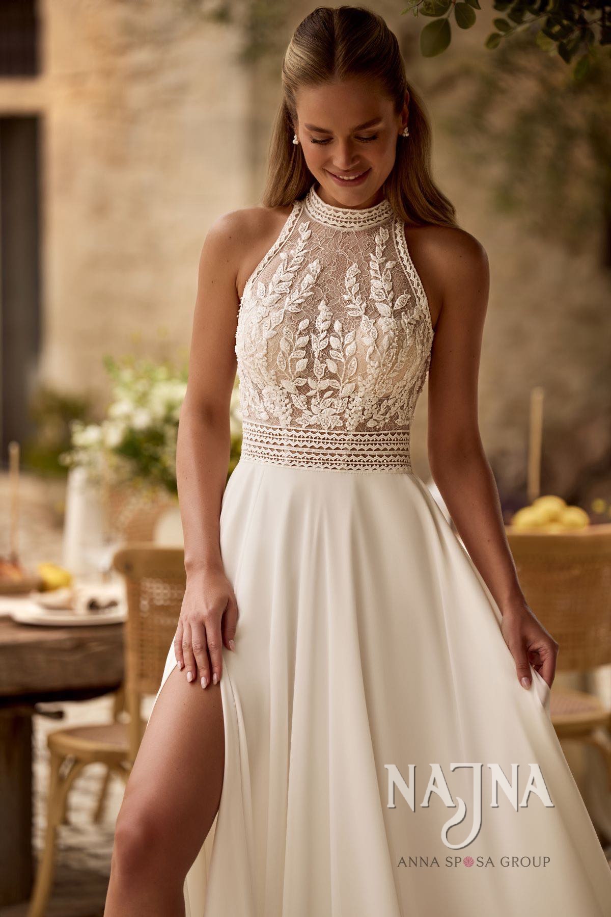 Suknia slubna Anna Sposa KROUN blisko w NAJNA WOW