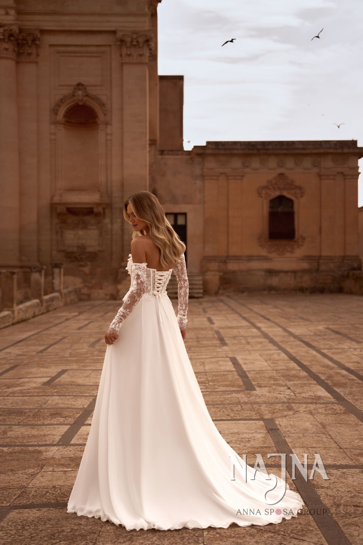 Suknia slubna Anna Sposa LATEYA tył w NAJNA WOW