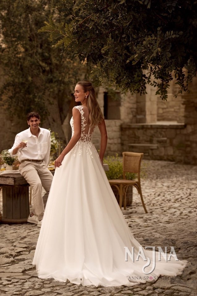 Suknia ślubna Anna Sposa REABE tył w NAJNA WOW