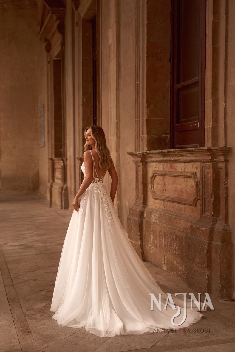 Suknia ślubna Anna Sposa TAKANIA tył w NAJNA WOW
