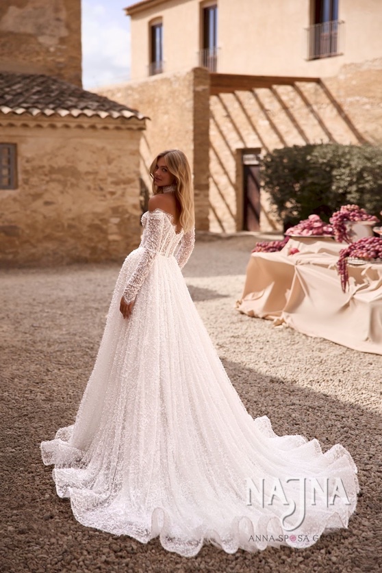 Suknia ślubna Anna Sposa ZORNICA tył w NAJNA WOW