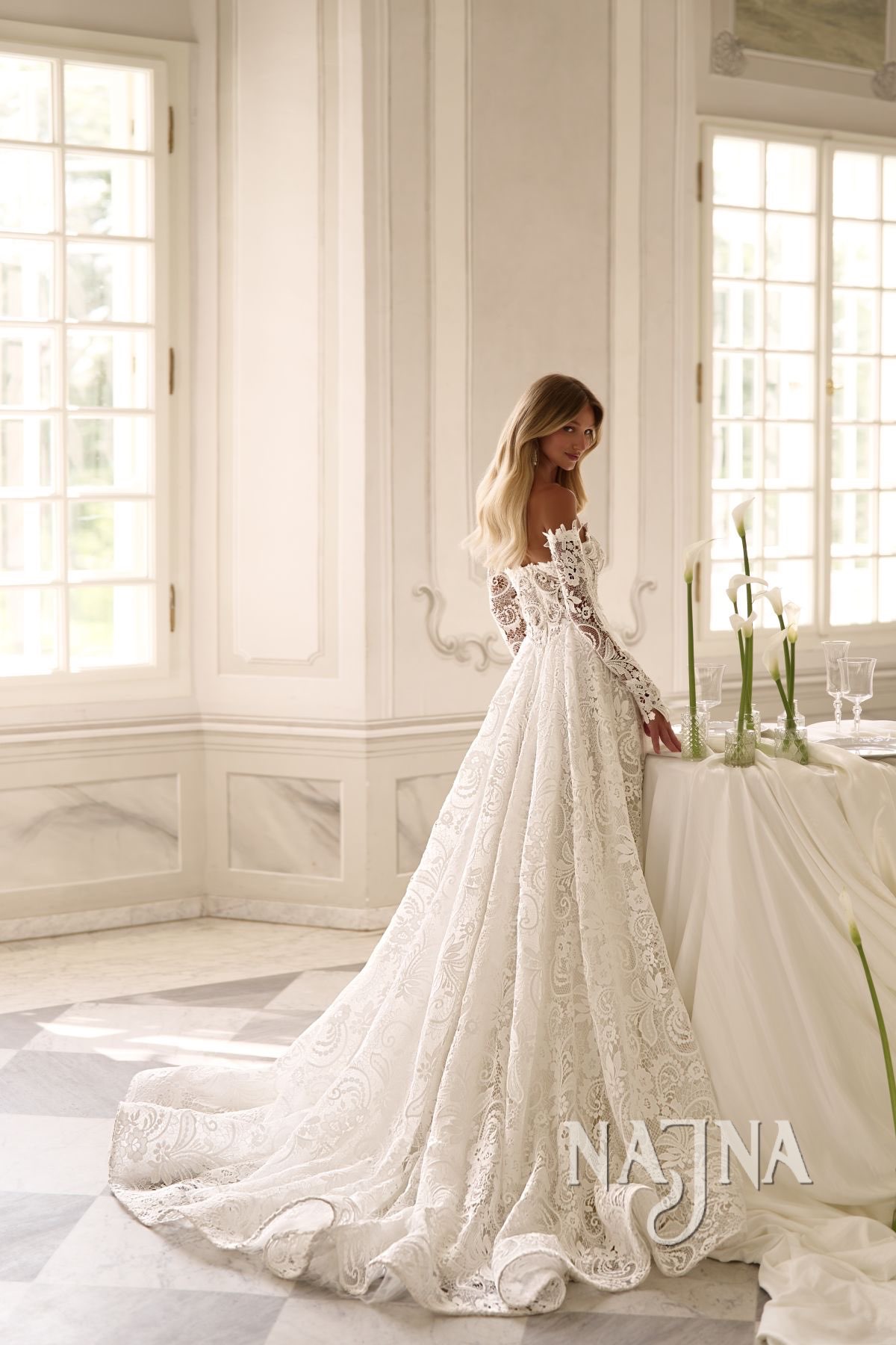 Suknia ślubna Anna Sposa Allegresse BOHNIA tył w Najna WOW