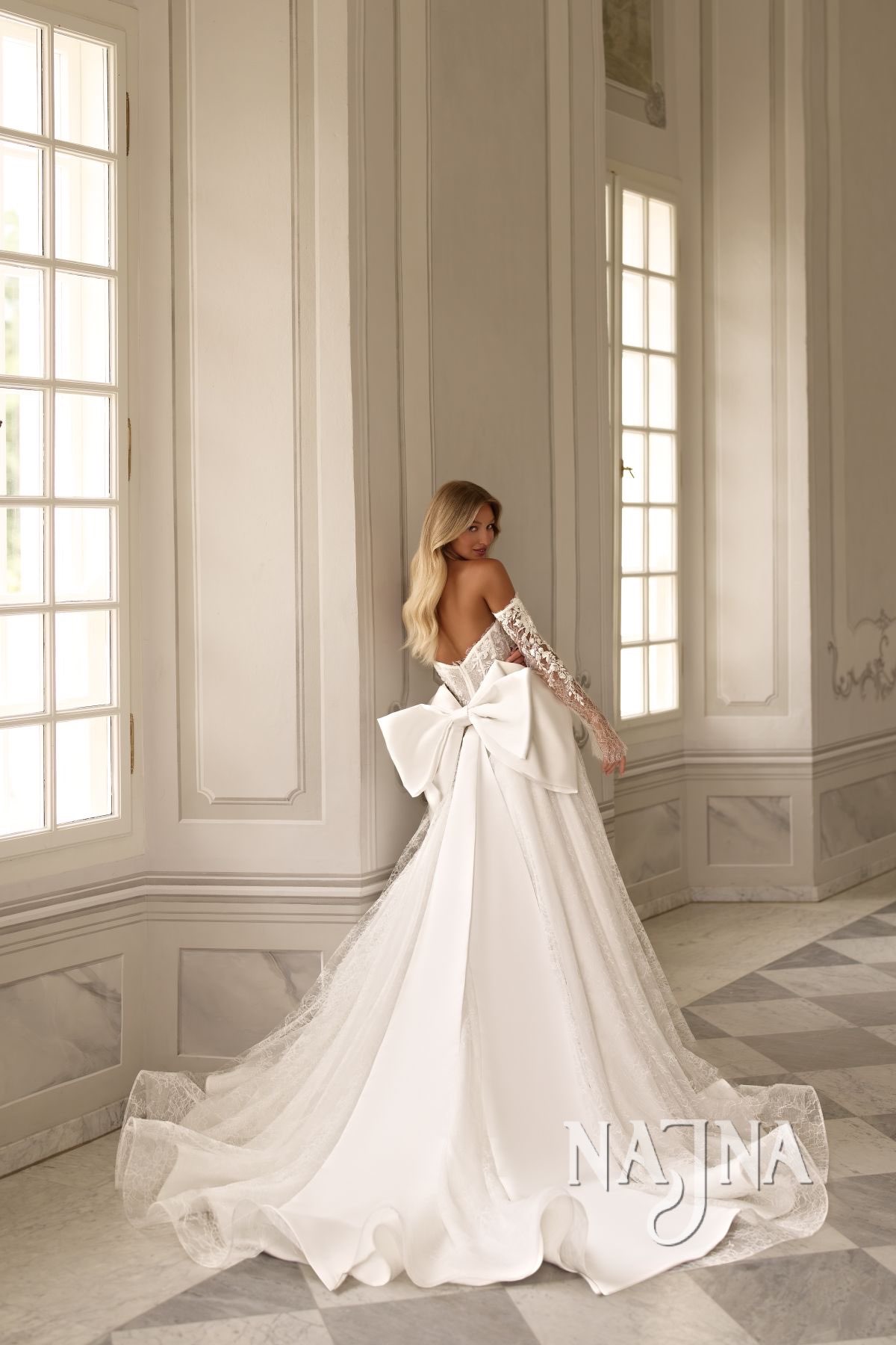 Suknia ślubna Anna Sposa Allegresse ISTOLIA tył w Najna WOW