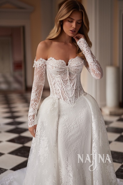 Suknia ślubna Anna Sposa SPARKLE z odpinanym trenem blisko w NAJNA WOW