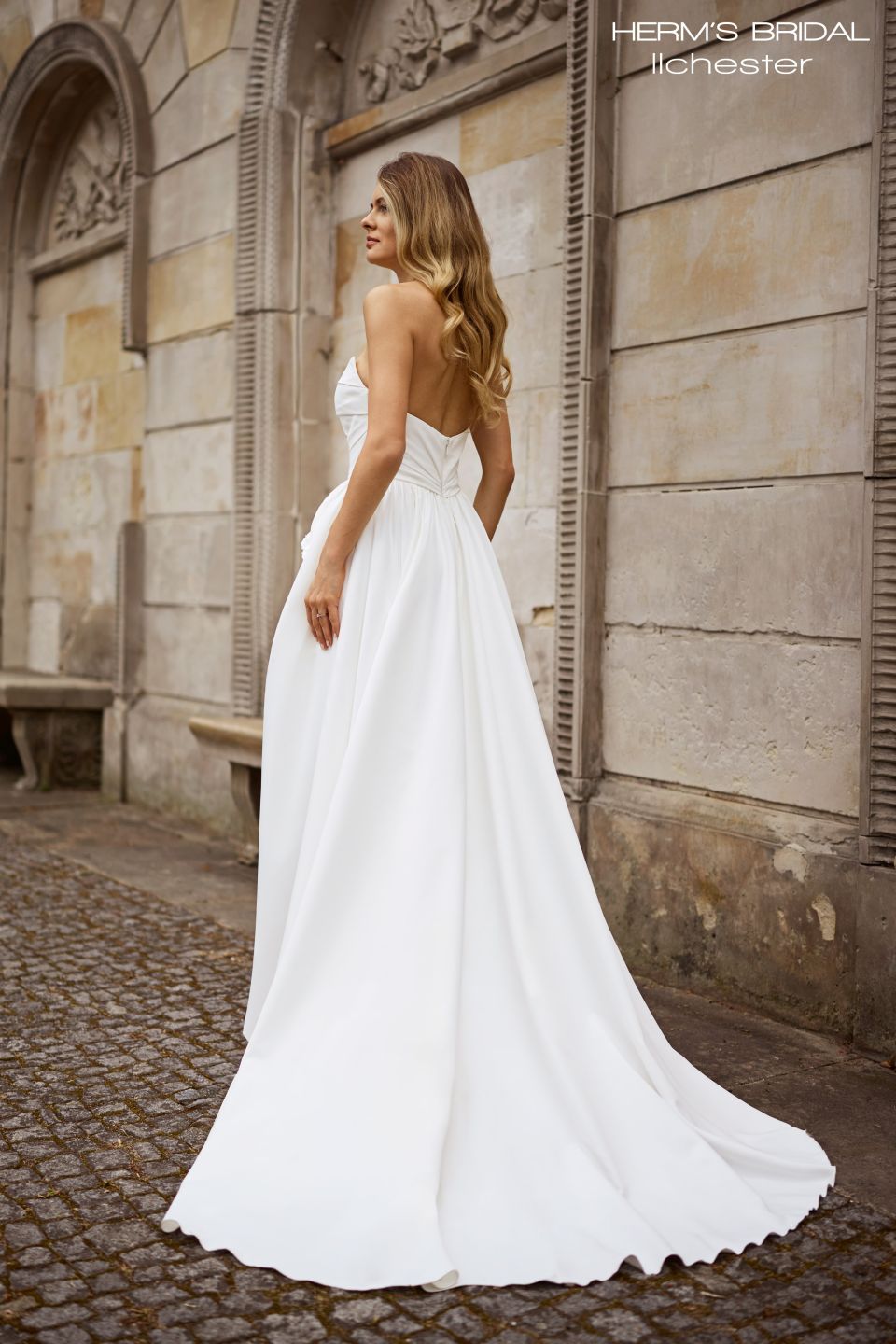 Suknia ślubna Herm's Bridal ILCHESTER tył w NAJNA WOW