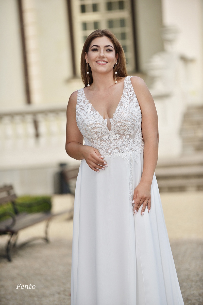 Suknia ślubna Afrodyta FENTO blisko