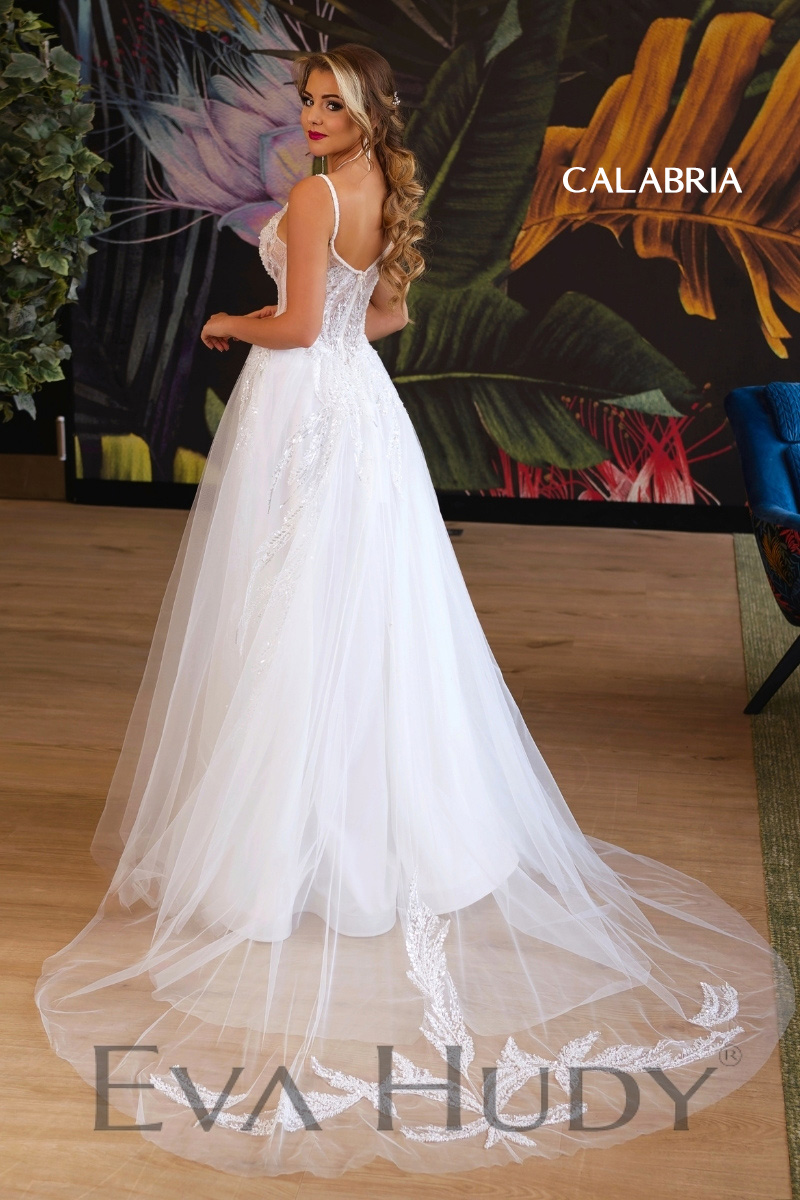 Suknia ślubna Kaledonia CALABRIA tył