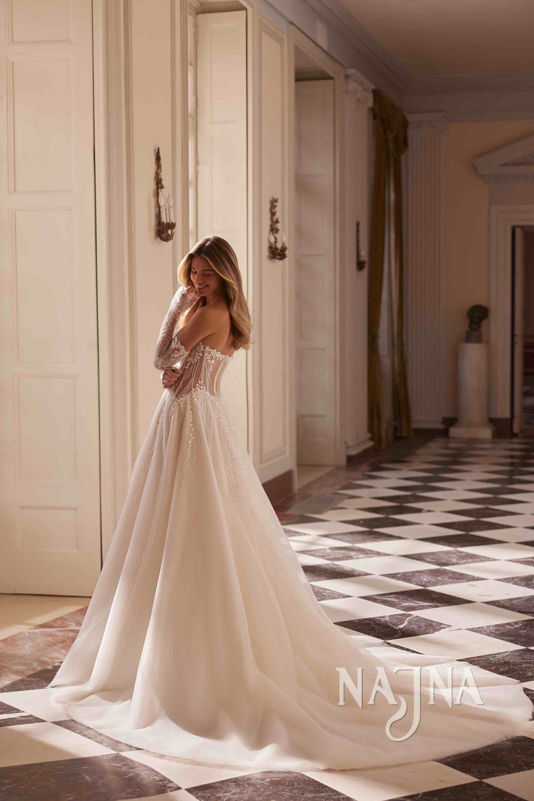 Suknia ślubna Anna Sposa Allegresse PERLAMURA tył w NAJNA WOW