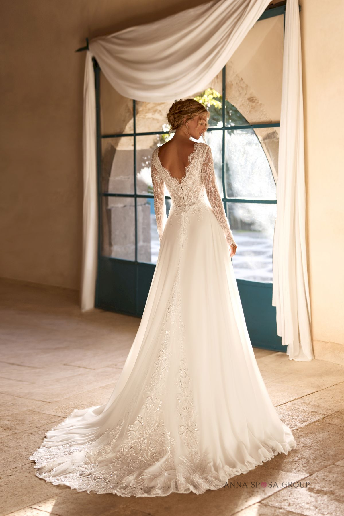 Suknia ślubna Anna Sposa NOVELLE tył