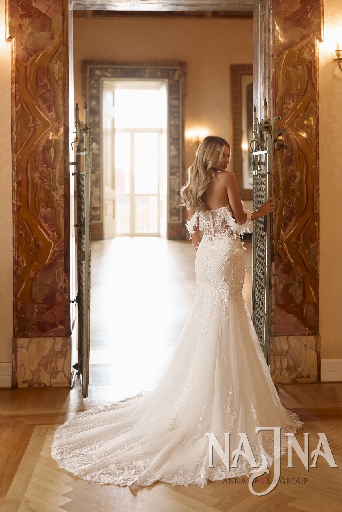 Suknia ślubna Anna Sposa BRUNEVIA tył