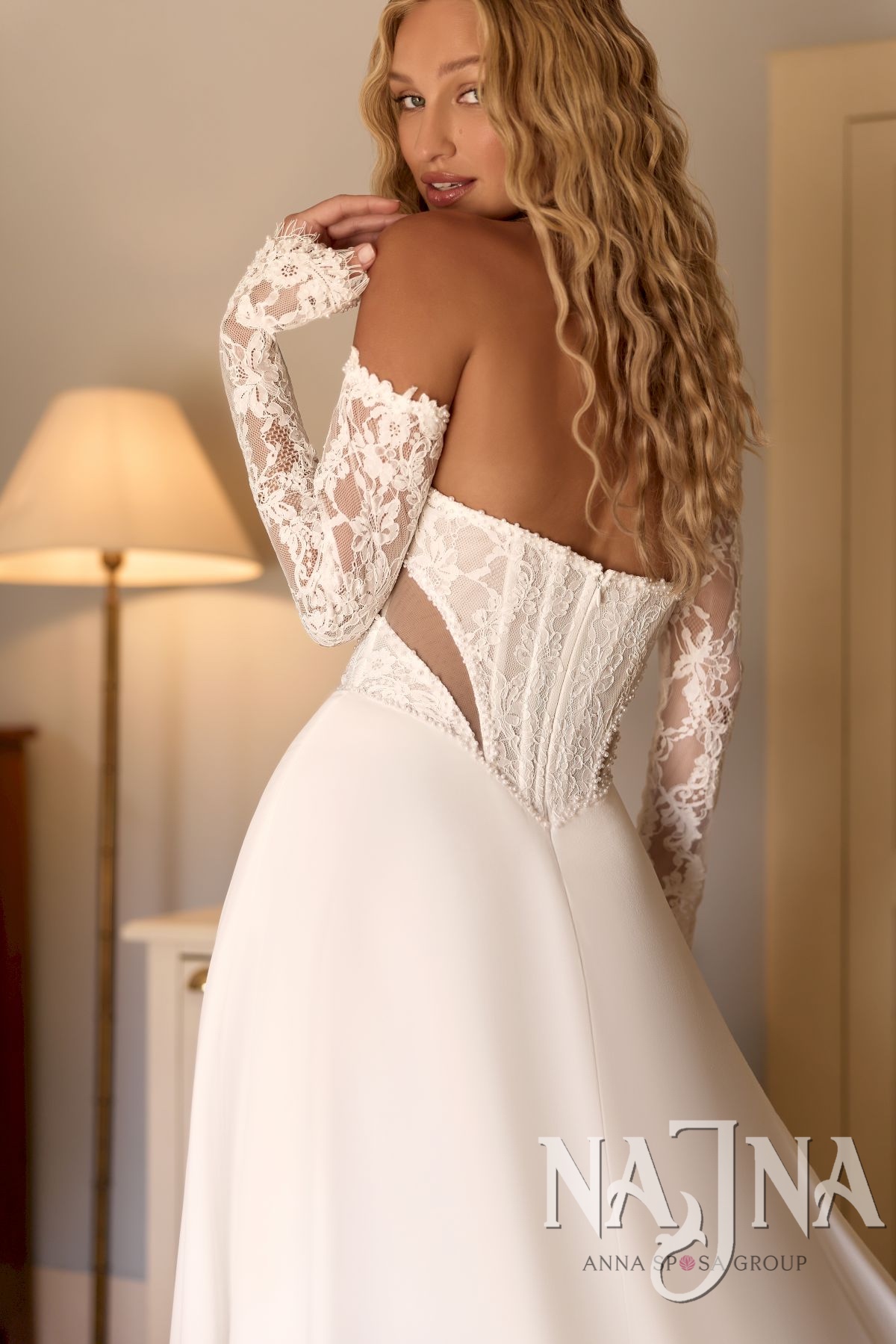 Suknia ślubna Anna Sposa CYPRALYN tył