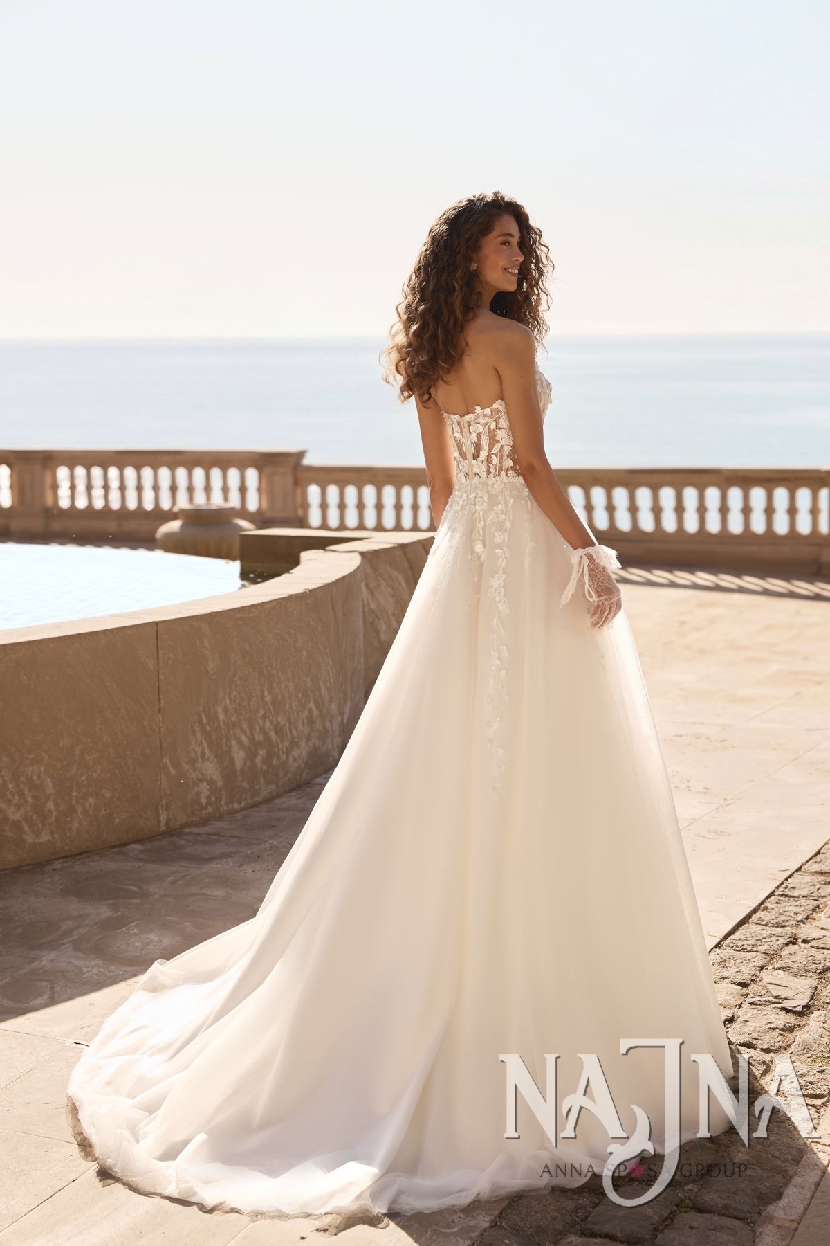 Suknia ślubna Anna Sposa YUVESSIEL tył